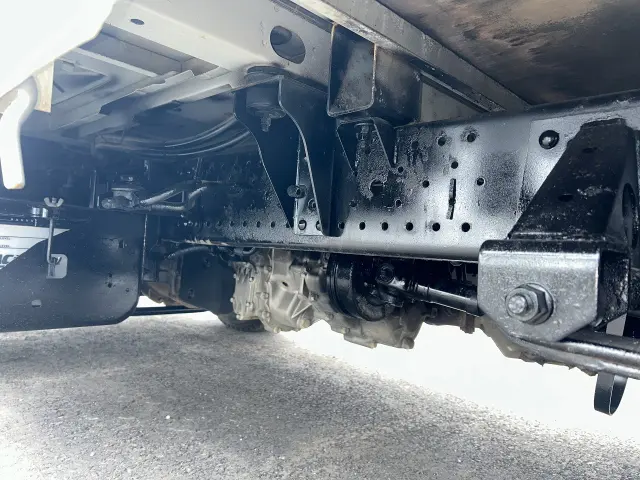 いすゞ エルフ TRG-NHS85A(4WD)の写真12