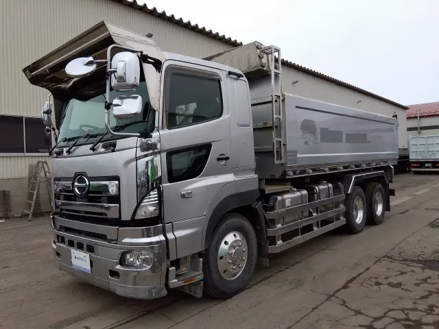 日野 プロフィア ADG-FS1EPYA(6x4)の写真1