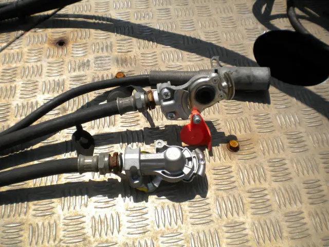 日野 プロフィア QDG-SS1EKDA(6x4)の写真11