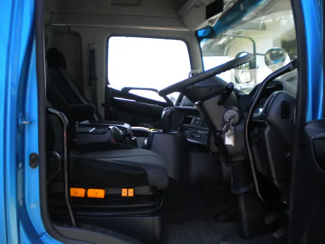 日野 プロフィア QDG-SS1EKDA(6x4)の写真22