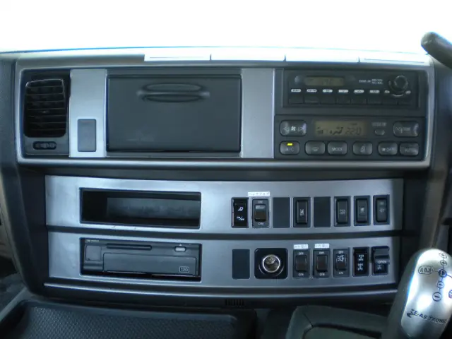 日野 プロフィア QDG-SS1EKDA(6x4)の写真23