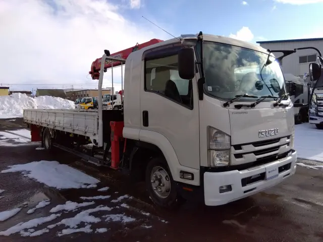 いすゞ フォワード TKG-FRR90T2(2WD)の写真2