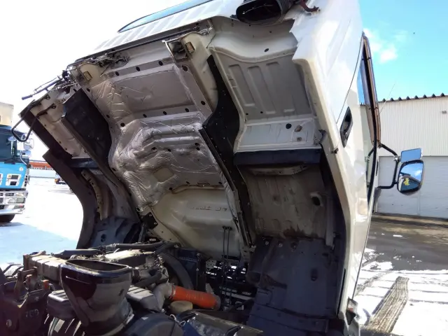 いすゞ フォワード TKG-FRR90T2(2WD)の写真19