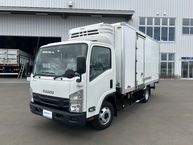 いすゞ エルフ TKG-NPS85AN(4WD)の写真1