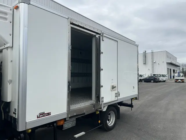 いすゞ エルフ TKG-NPS85AN(4WD)の写真8