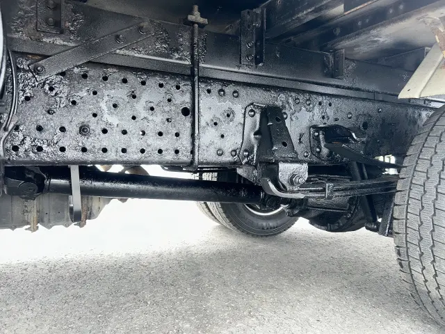 いすゞ エルフ TKG-NPS85AN(4WD)の写真10