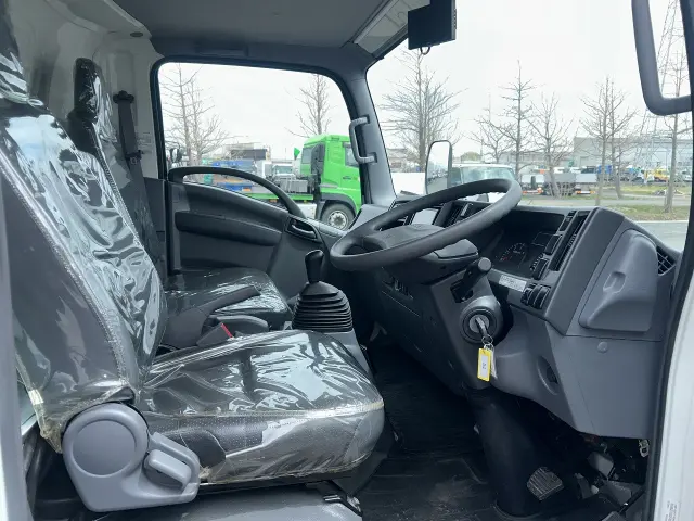 いすゞ エルフ TKG-NPS85AN(4WD)の写真22