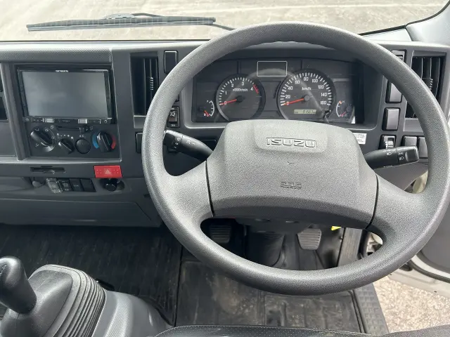 いすゞ エルフ TKG-NPS85AN(4WD)の写真23