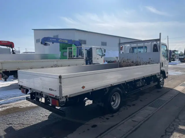 いすゞ エルフ TPG-NPS85AR(4WD)の写真6