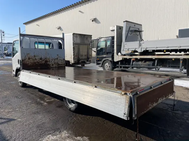 いすゞ エルフ TPG-NPS85AR(4WD)の写真10