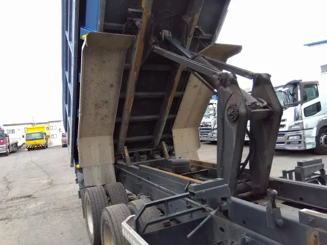 日野 レンジャー LDG-GK8JLAA(6x4)の写真9