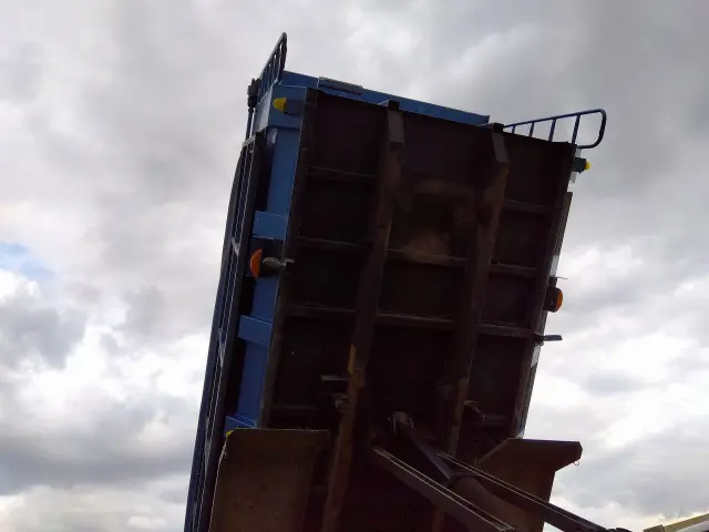 日野 レンジャー LDG-GK8JLAA(6x4)の写真10