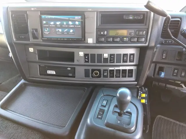 日野 プロフィア QKG-SH1EDAG(2WD)の写真23