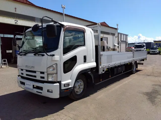 いすゞ フォワード TKG-FRR90T2(2WD)の写真1