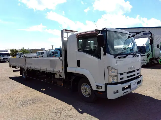 いすゞ フォワード TKG-FRR90T2(2WD)の写真2