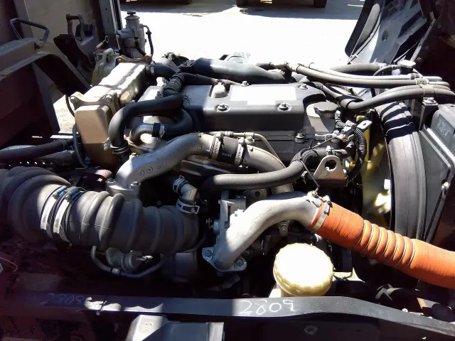 いすゞ フォワード TKG-FRR90T2(2WD)の写真21