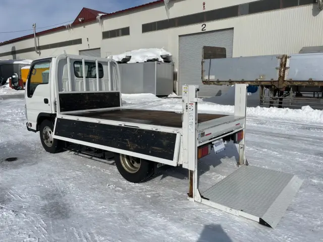 いすゞ エルフ 2PG-NKS88AN(4WD)の写真10