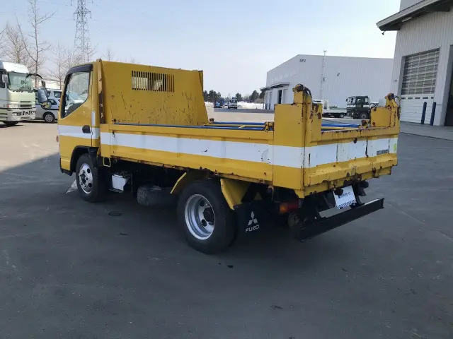三菱 キャンター TPG-FBA60(2WD)の写真4