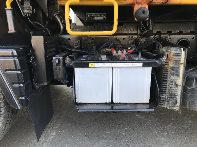 三菱 キャンター TPG-FBA60(2WD)の写真18