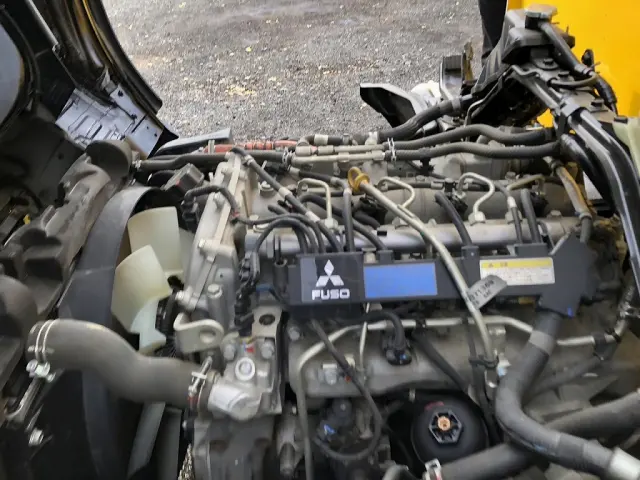 三菱 キャンター TPG-FBA60(2WD)の写真22