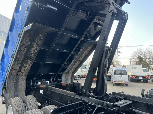 日野 レンジャー ADG-GK8JLWA(6x4)の写真12