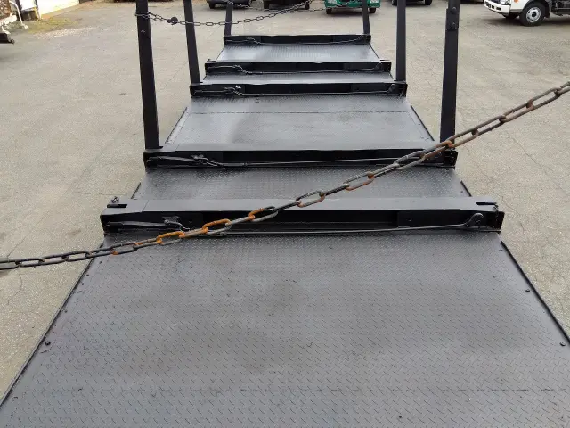 いすゞ ギガ PDG-CYZ52V8(6x4)の写真8