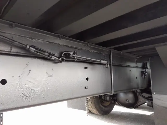 いすゞ ギガ PDG-CYZ52V8(6x4)の写真12