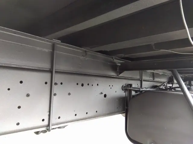 いすゞ ギガ PDG-CYZ52V8(6x4)の写真14