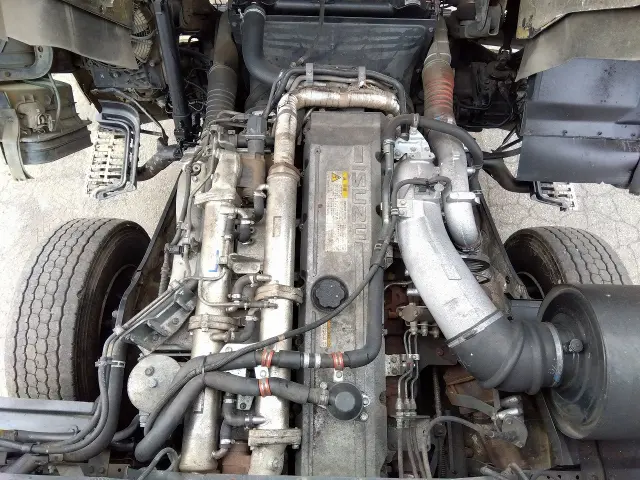 いすゞ ギガ PDG-CYZ52V8(6x4)の写真21