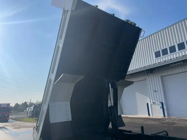 日野 レンジャー 2KG-FX2ABA(4WD)の写真10