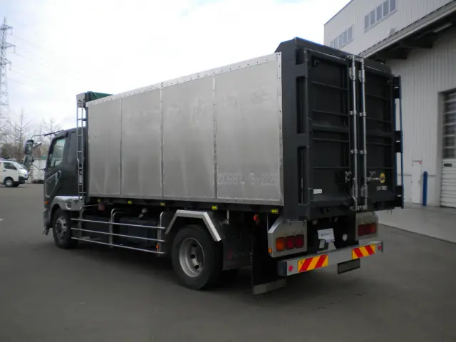 三菱 ファイター QKG-FK62FZ(2WD)の写真4