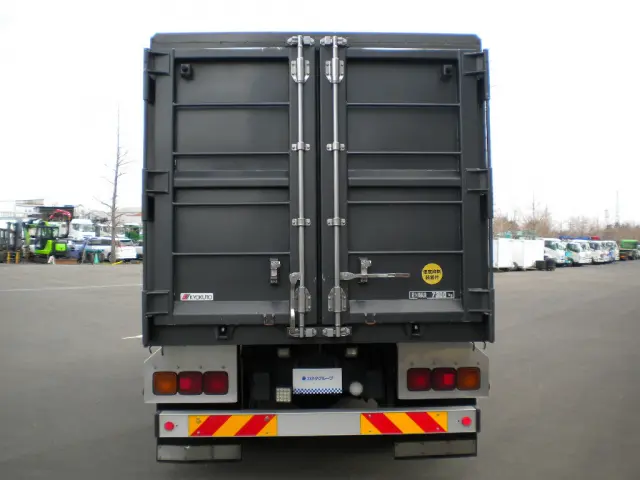 三菱 ファイター QKG-FK62FZ(2WD)の写真5