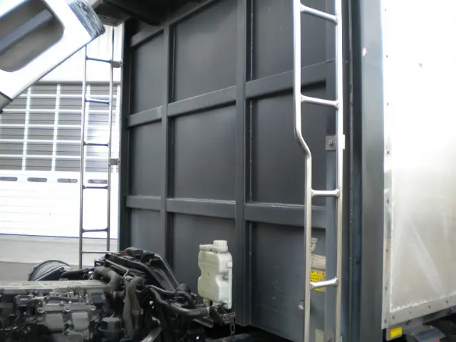 三菱 ファイター QKG-FK62FZ(2WD)の写真17