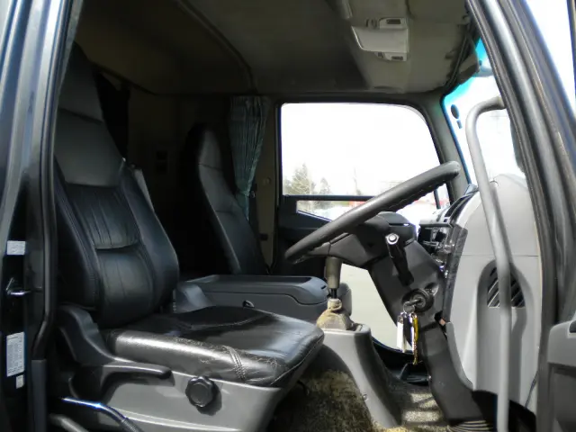 三菱 ファイター QKG-FK62FZ(2WD)の写真22