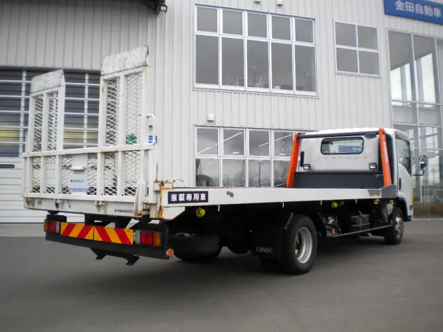 いすゞ エルフ BDG-NPS85AN(4WD)の写真6