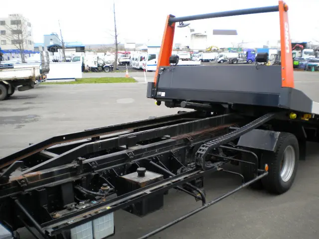 いすゞ エルフ BDG-NPS85AN(4WD)の写真11