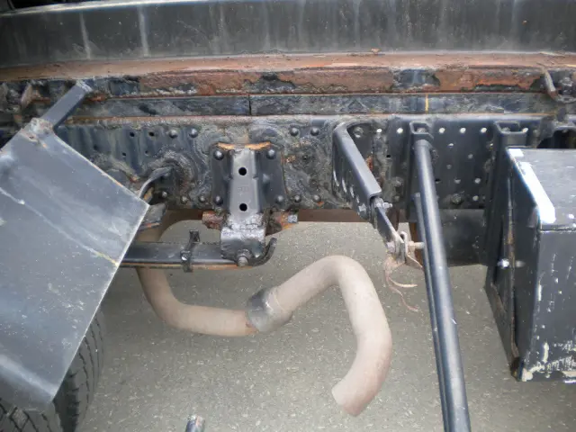 いすゞ エルフ BDG-NPS85AN(4WD)の写真13