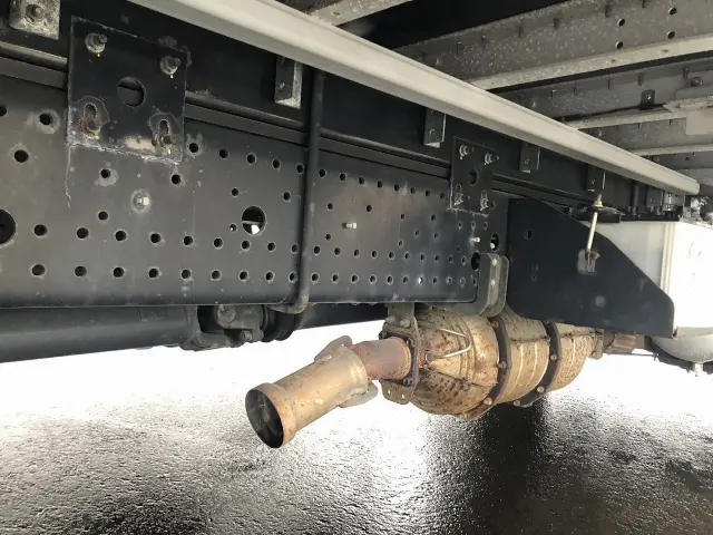 いすゞ フォワード TKG-FRR90S2(2WD)の写真15