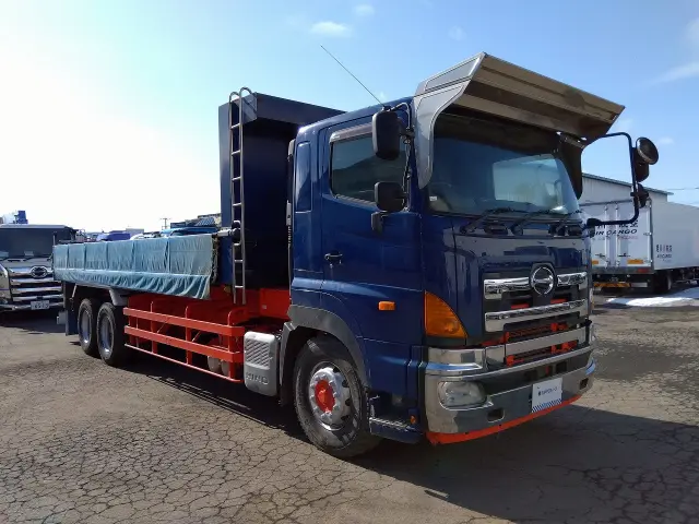 日野 プロフィア QKG-FS1EWBA(6x4)の写真2