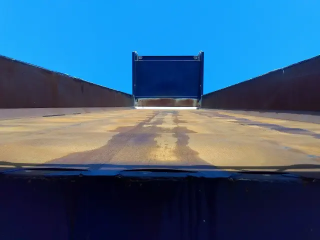 日野 プロフィア QKG-FS1EWBA(6x4)の写真7