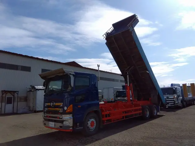 日野 プロフィア QKG-FS1EWBA(6x4)の写真8