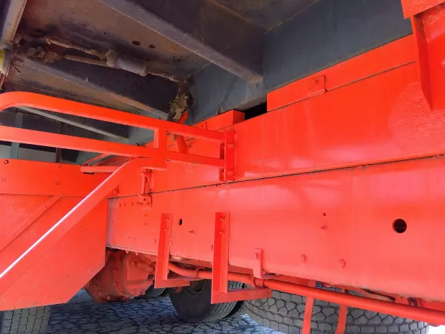 日野 プロフィア QKG-FS1EWBA(6x4)の写真13