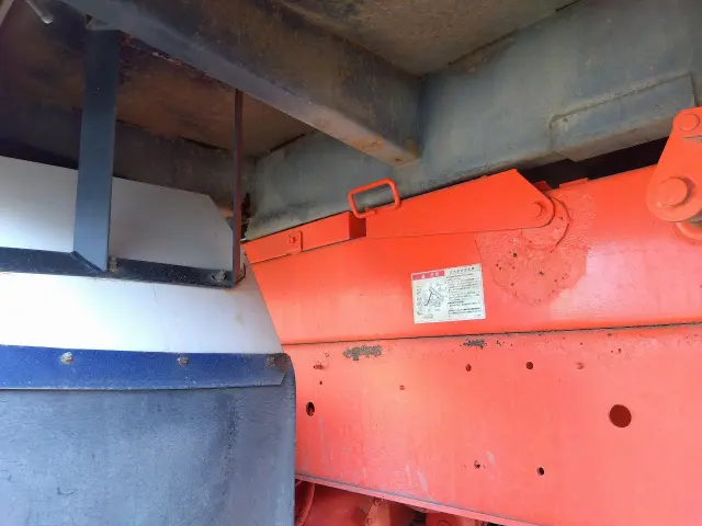 日野 プロフィア QKG-FS1EWBA(6x4)の写真14