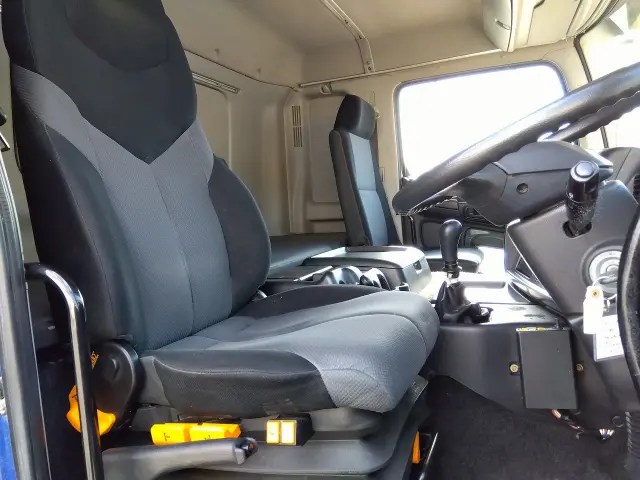 日野 プロフィア QKG-FS1EWBA(6x4)の写真22