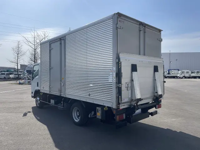 いすゞ エルフ TKG-NPS85AN(4WD)の写真4