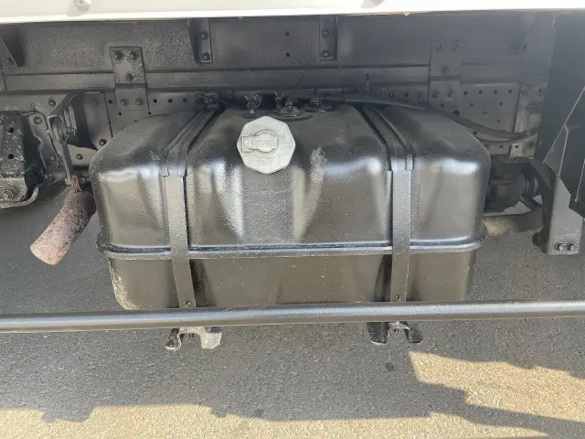 いすゞ エルフ TKG-NPS85AN(4WD)の写真16