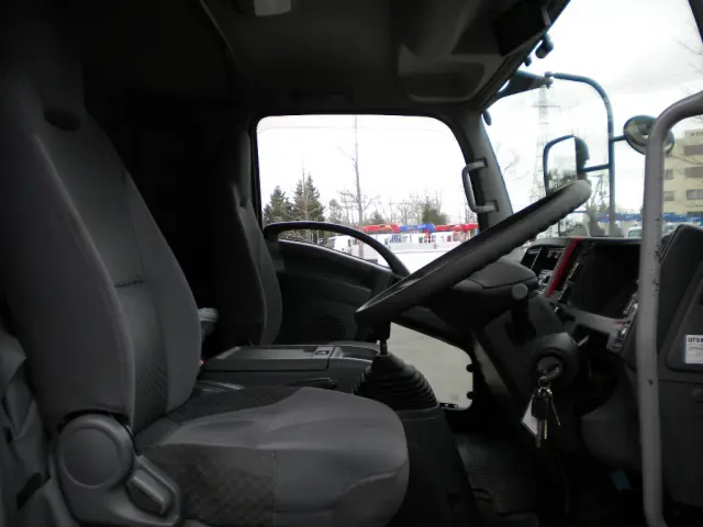 いすゞ フォワード TKG-FRR90S2(2WD)の写真22