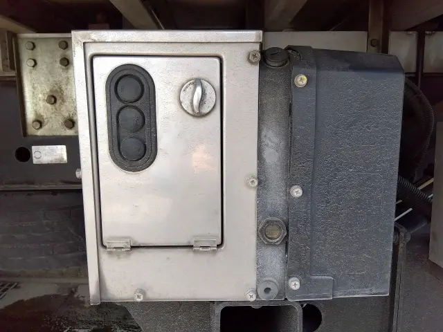 日野 レンジャー BDG-GK8JRWA(6x4)の写真17