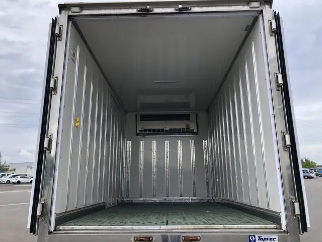 いすゞ エルフ TRG-NJS85AN(4WD)の写真7