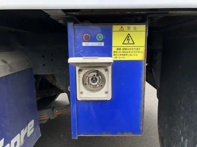 いすゞ エルフ TRG-NJS85AN(4WD)の写真16